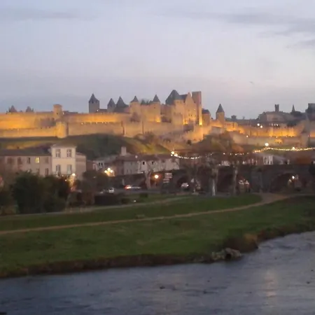 Chez Yvette , C'est Chouette!! Frühstückspension *