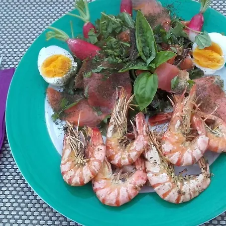 Chez Yvette , C'est Chouette!! * Carcassonne