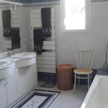 Chez Yvette , C'est Chouette!! Frühstückspension *