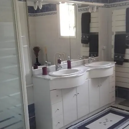 Bed & Breakfast Chez Yvette , C'est Chouette!!