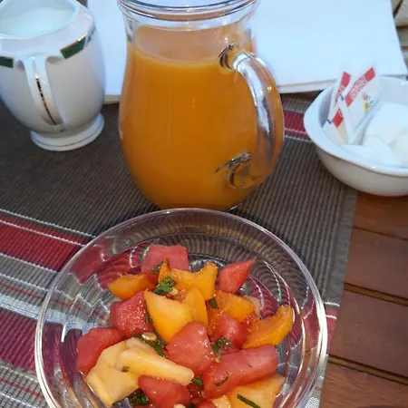 Chez Yvette , C'est Chouette!! Bed & Breakfast Carcassonne