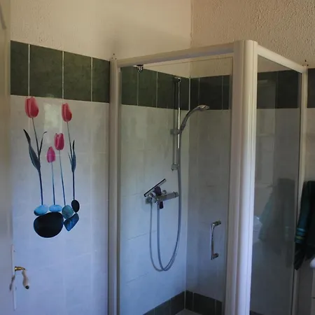 Chez Yvette , C'est Chouette!! Frühstückspension