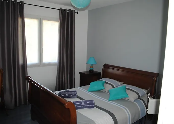 Chez Yvette , C'est Chouette!! *